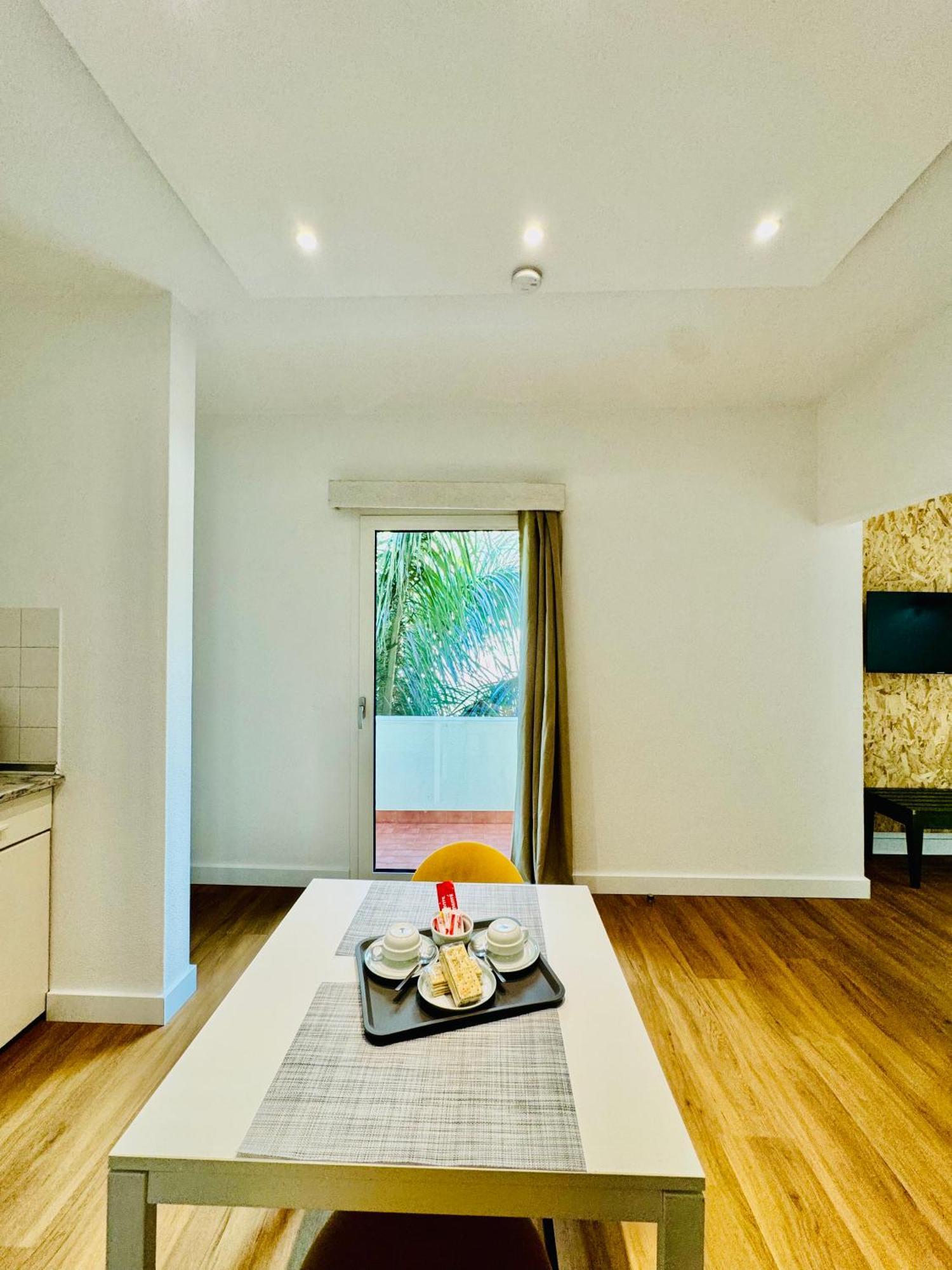 Vale Mar Guest Hotel ริเบรา บราวา ภายนอก รูปภาพ