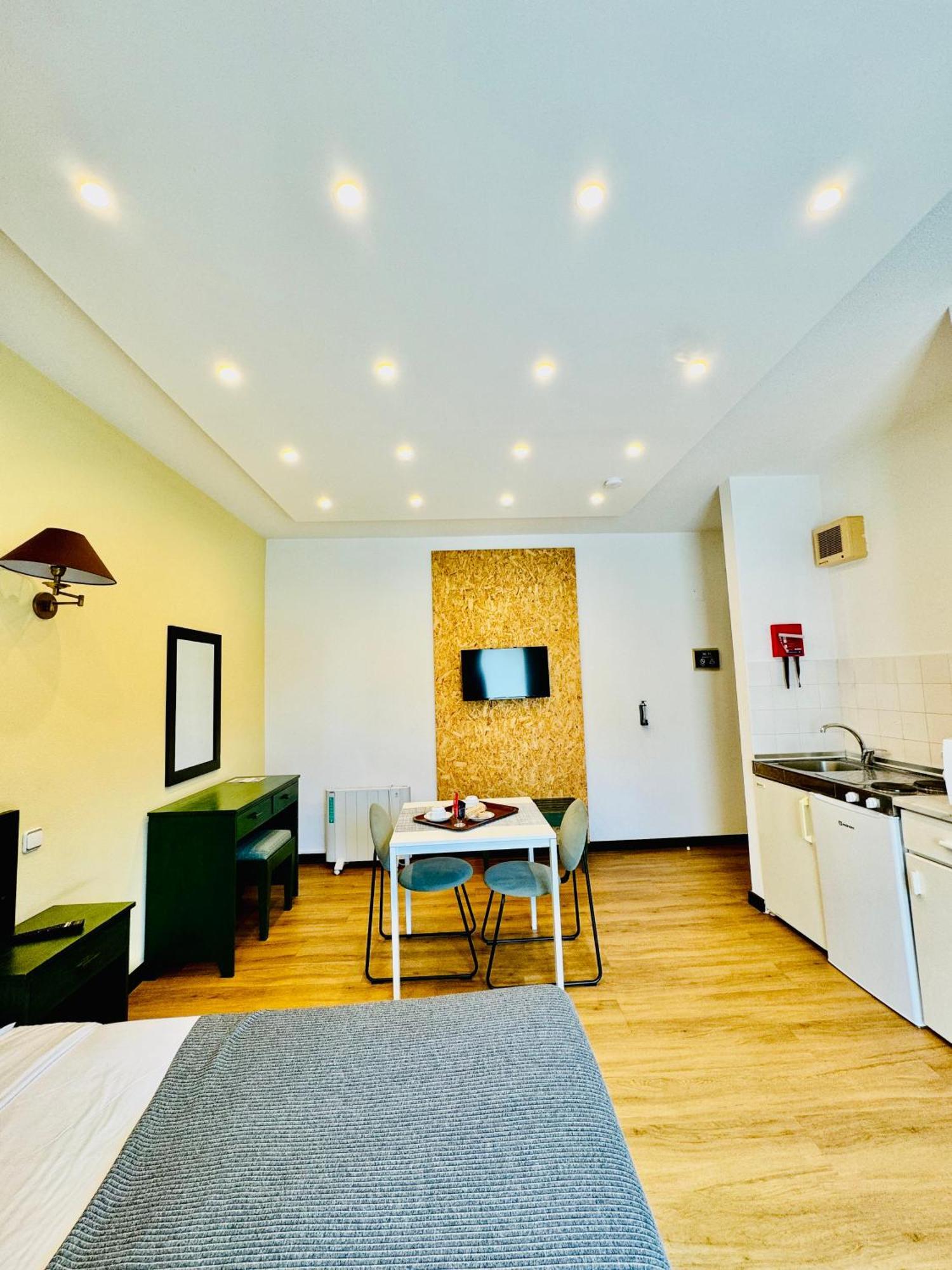 Vale Mar Guest Hotel ริเบรา บราวา ภายนอก รูปภาพ